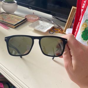 Serengeti sunglasses- no scratches!